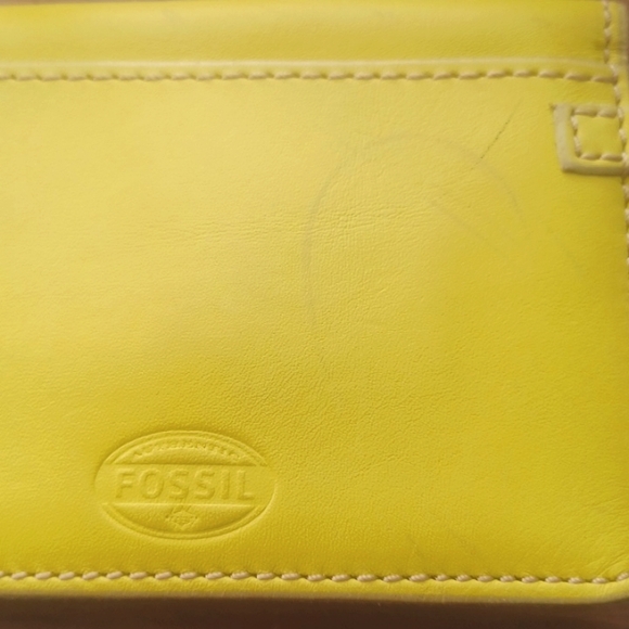 Fossil  clutch/ wallet